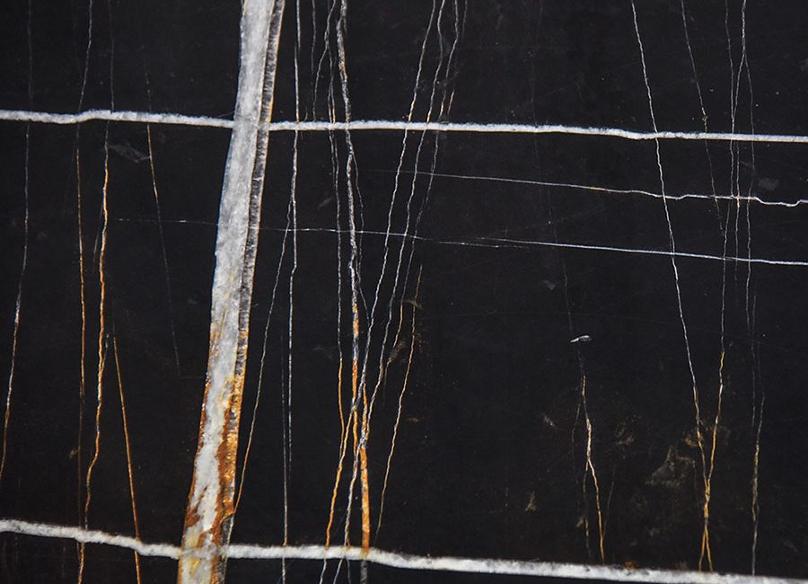 Sahara Noir - Pietra Nera Venata | Ricci Marmi